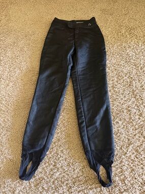 Women’s Straight Leg Stirrup Jeans - Black